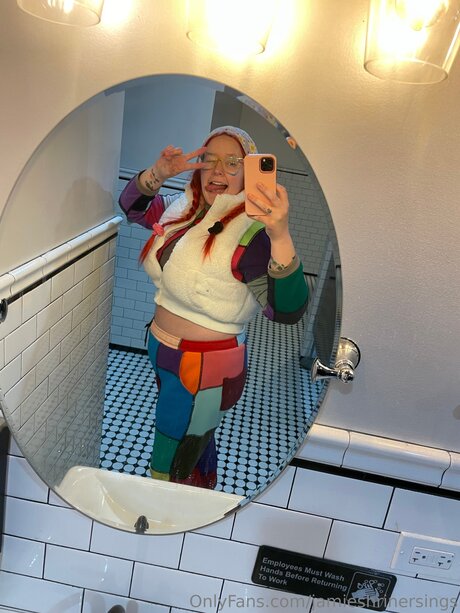 Jamieshrinersings model hd pics