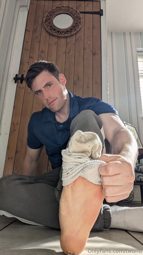 Tworld model nude gallery