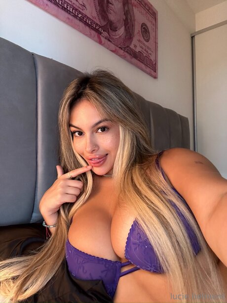 Melissa Sinclair xxx actress pictures