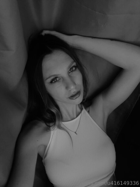 Cameronziegler model hot pics