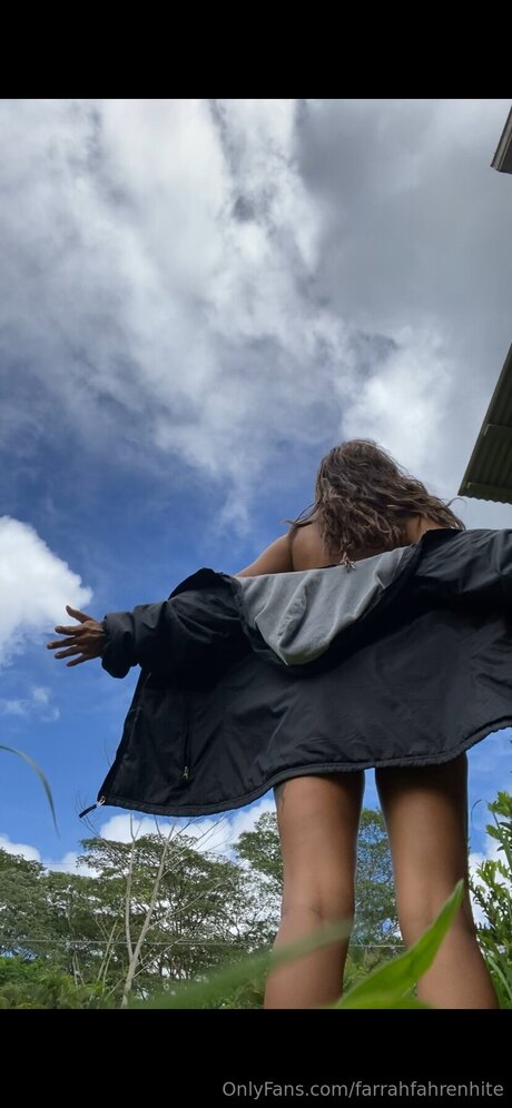 Farrahfahrenhite model hd photo