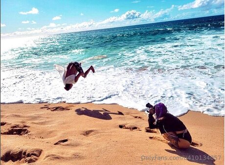 Farrahfahrenhite erotic actress photos