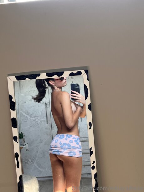 Mikaylafreee pornstar high quality picture