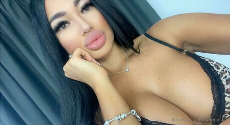 Selenasky sexy star picture