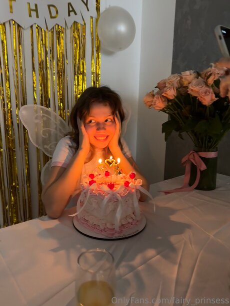 Fairy Prinsess model nude pics