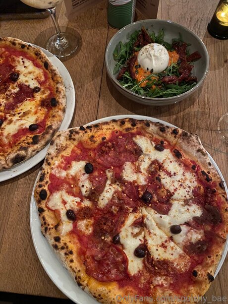 Squishy Bae art model image