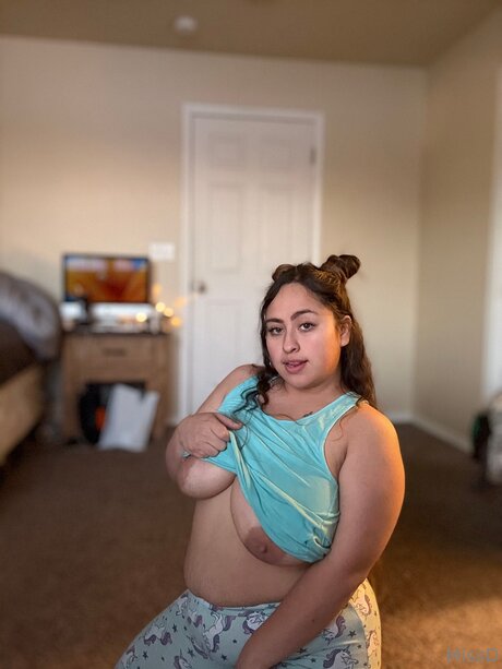 Missi Dii star naked photo