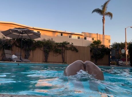 Bigtits Brat pornstar nude galleries