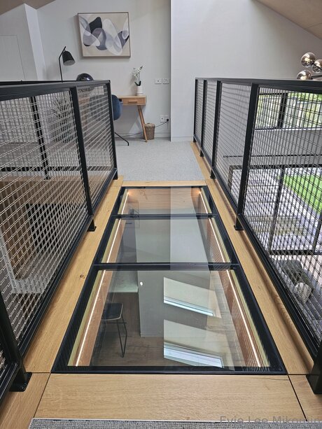 Mikomin nudes actress gallery