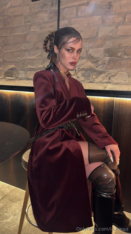 La Lunaa star perfect picture