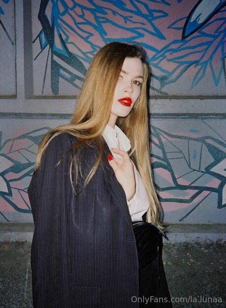 La Lunaa exclusive actress img