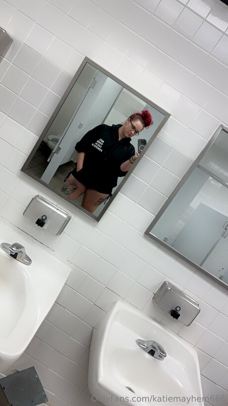 Katiemayhem666 model gallery