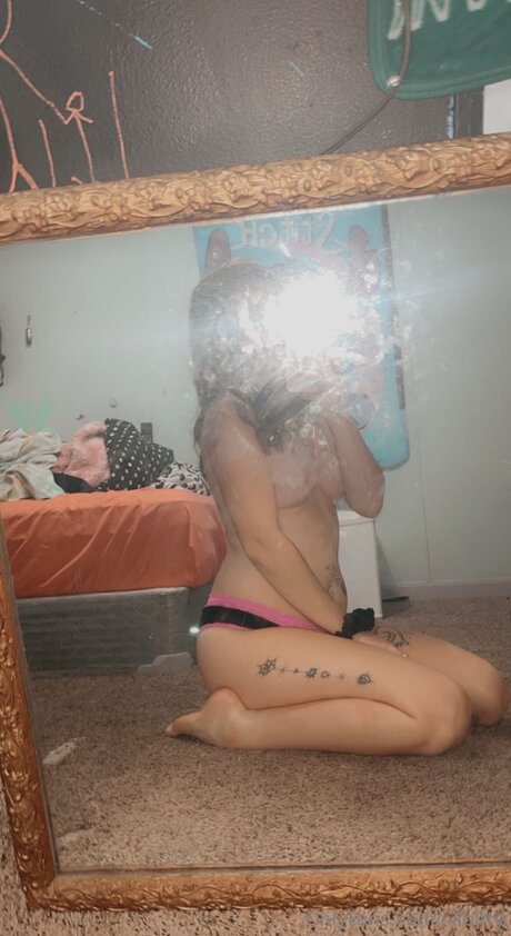 Lilbitttxoxo nude star photos