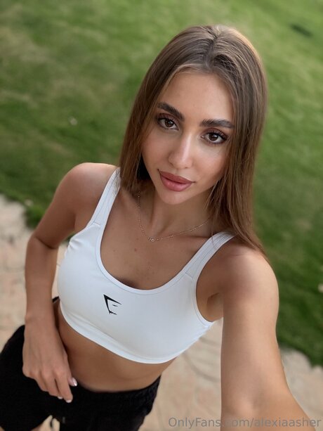Alexiaasher model exclusive img