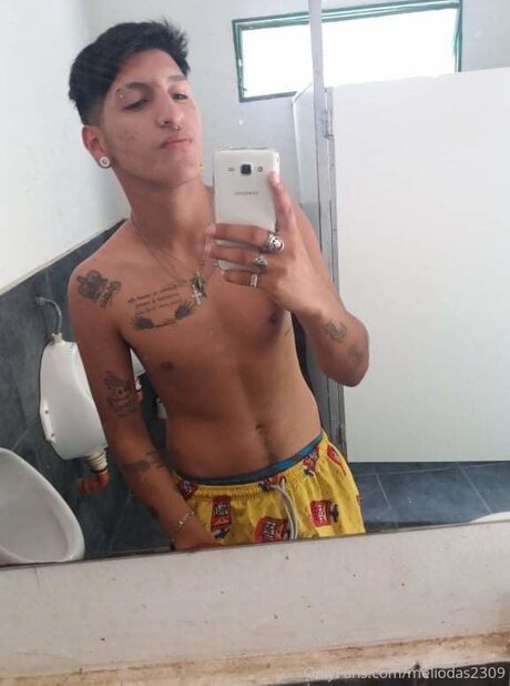 Meliodas2309 pornstar top pic