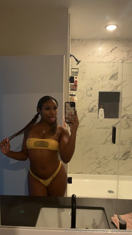 Sky Alexxxis porn star photo