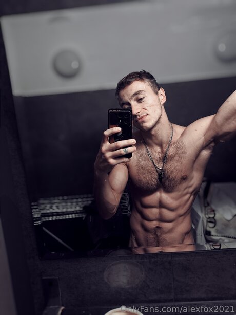 Alexfox2021 naked star pic