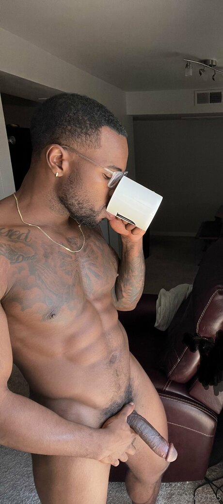 Denzel2195 nude actress pics