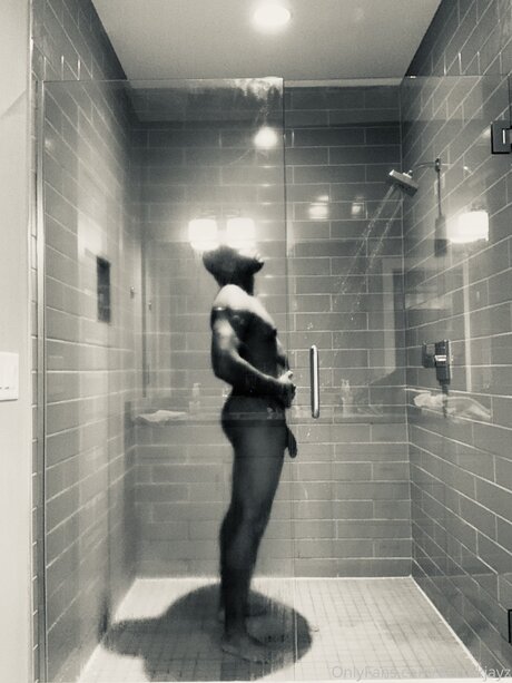 Derrekjayz star adult photo