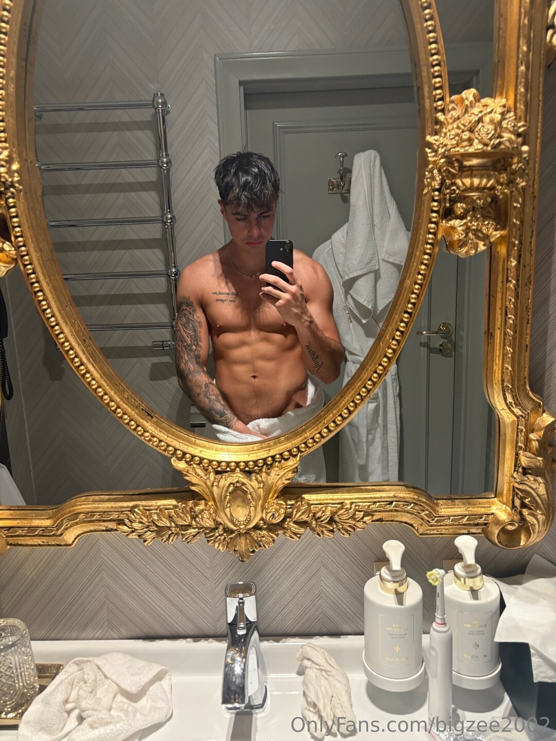 Bigzee2002 pornstar exclusive photo