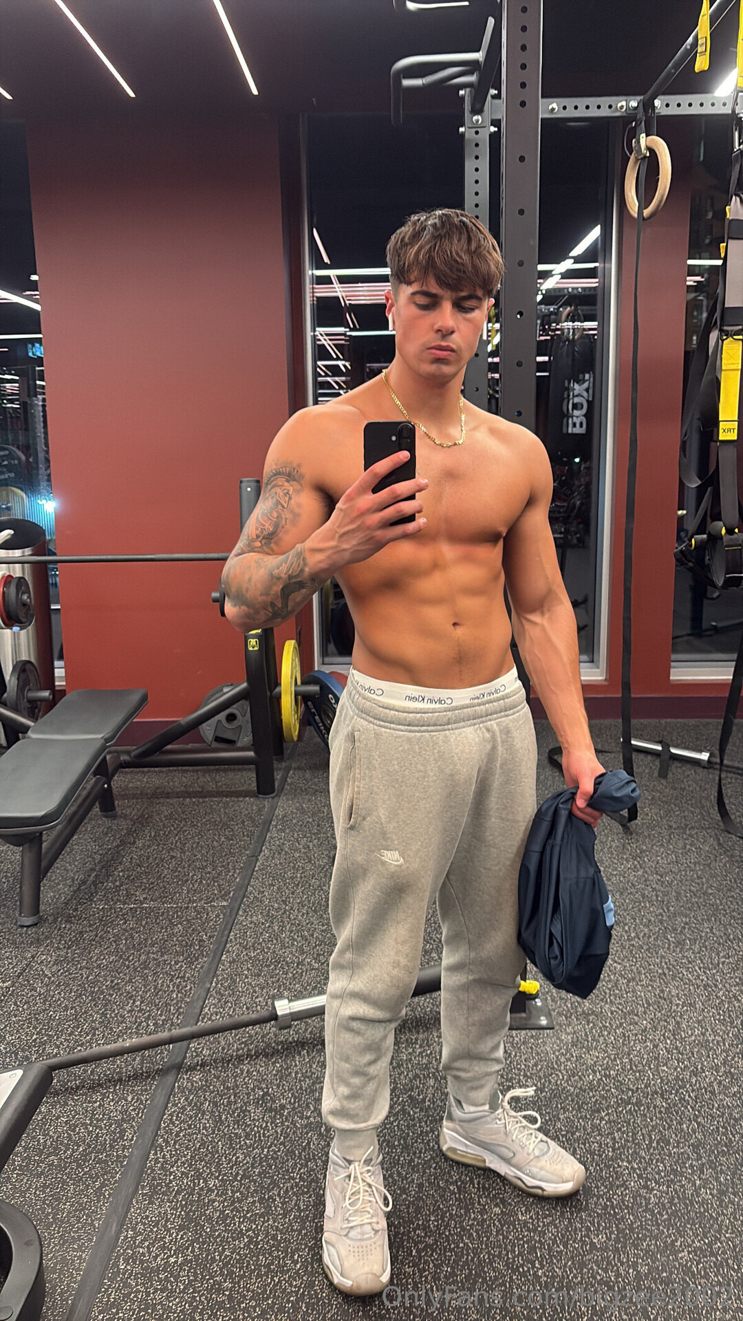 Bigzee2002 pornstar hot pictures