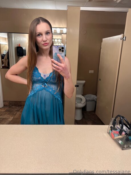 Tessajane xxx actress pic