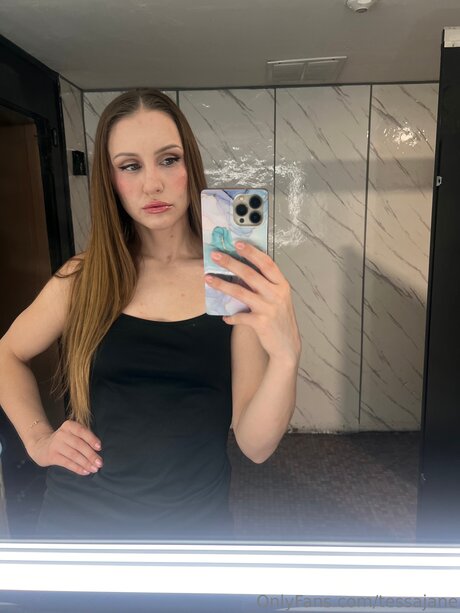 Tessajane model free pics