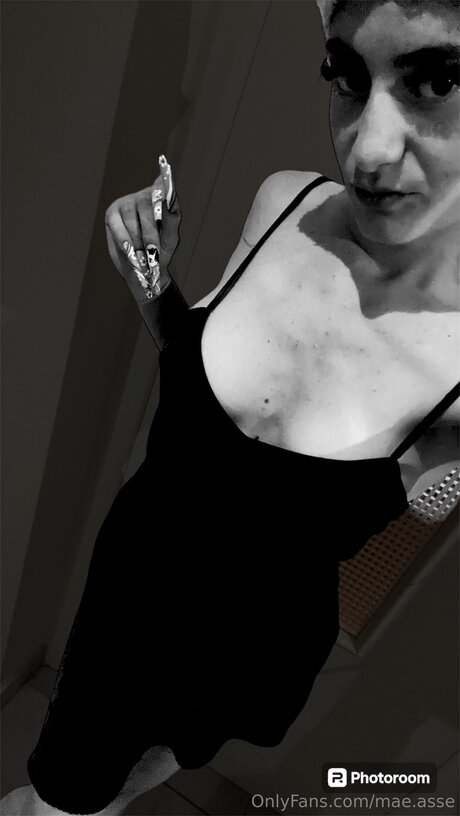 Maepurple Off art actress photo