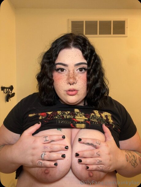 Kinkyfae beautiful model images