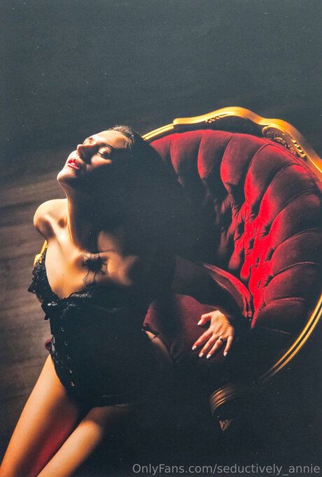 Seductively Annie nice model archive