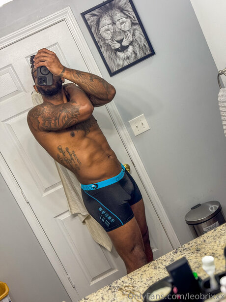 Leobrixxx beautiful model gallery