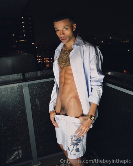 Theboyinthepic free model gallery