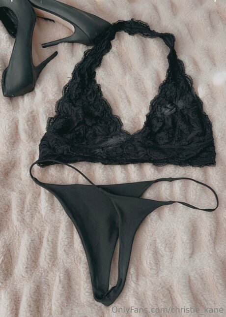 Christie Kane model hot img