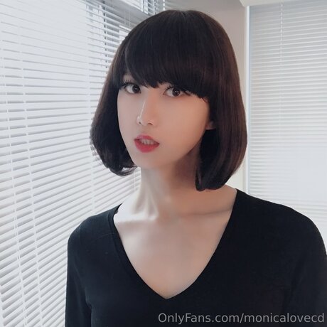 Monicalovecd beautiful actress image