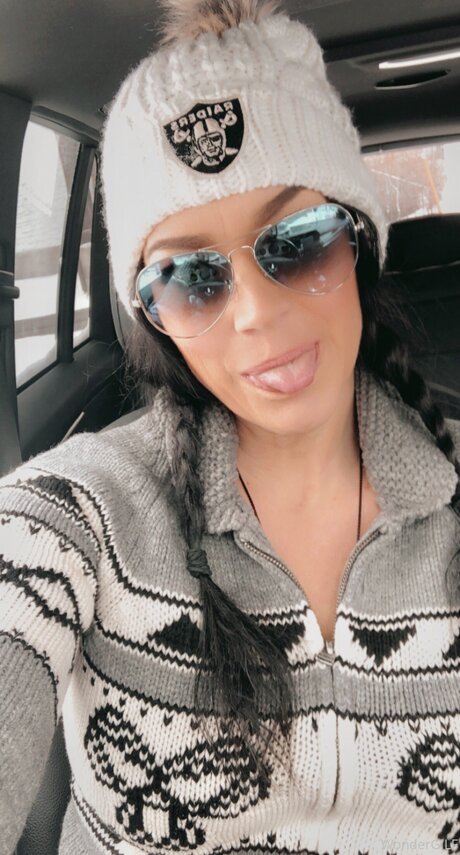 Wondergilf star porn gallery