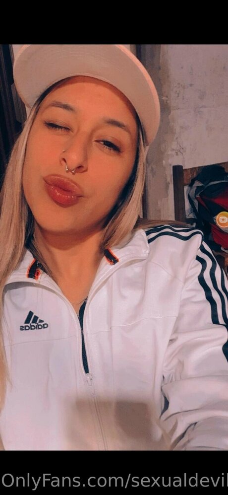 Sexualdevil1 star top pic