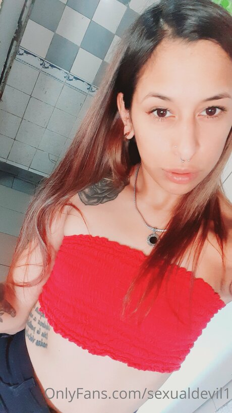 Sexualdevil1 hot star pic