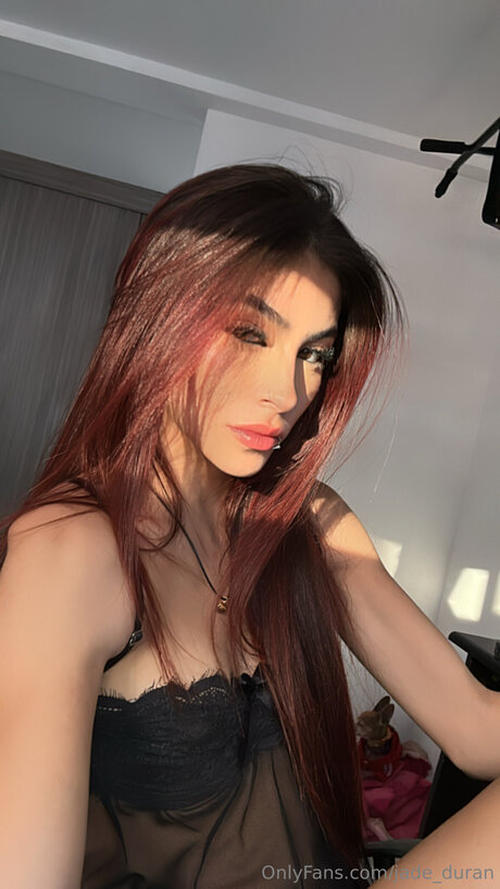 Jade Duran model top pic