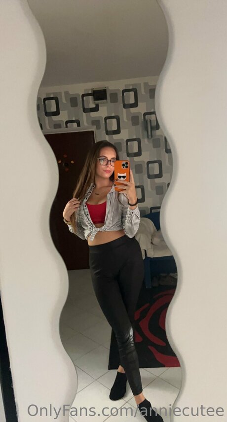 Anniecutee pornstar free galleries