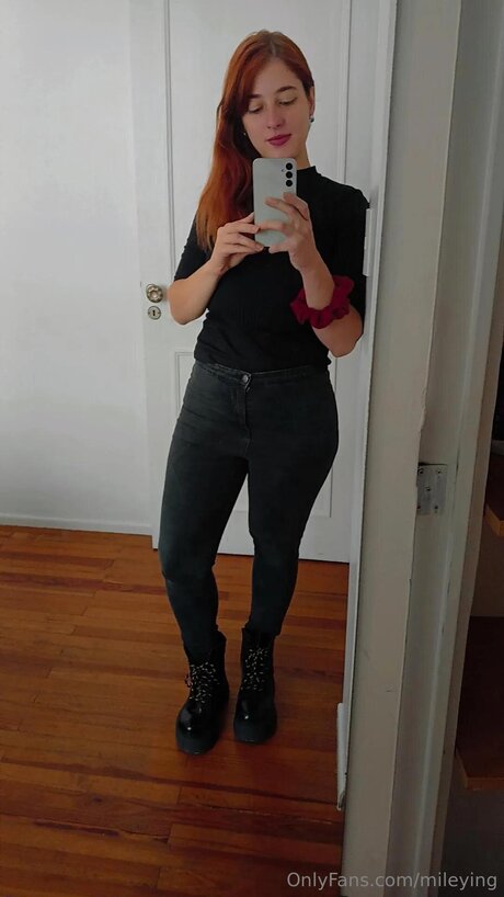 Emileying star perfect photos