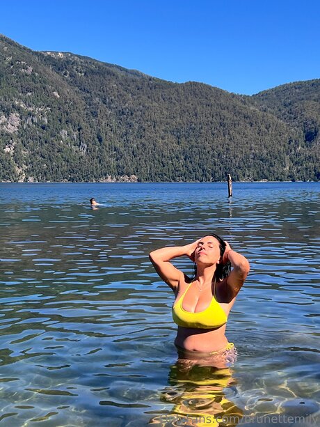 Brunettemily hot pornstar galleries