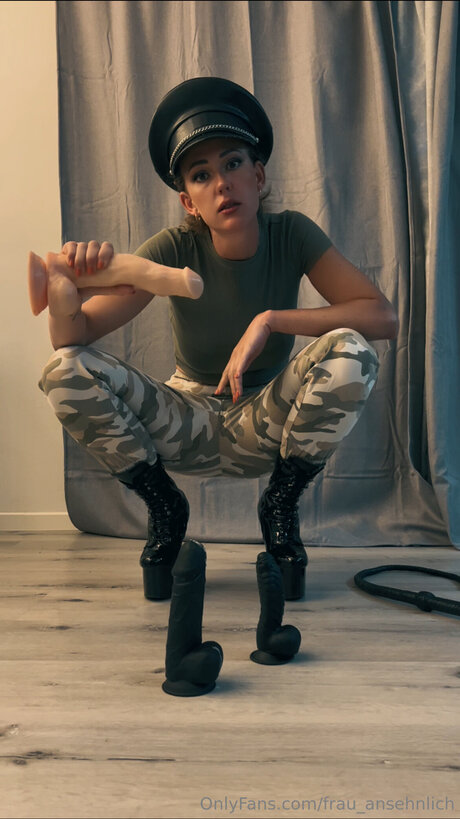 Frau Ansehnlich star sex pics