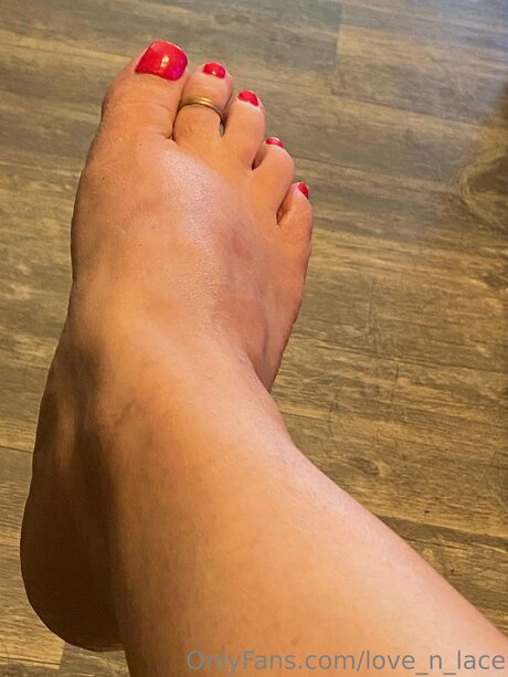 Love N Lace sexy star picture