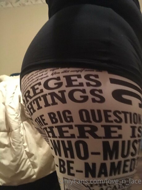 Love N Lace perfect model pic