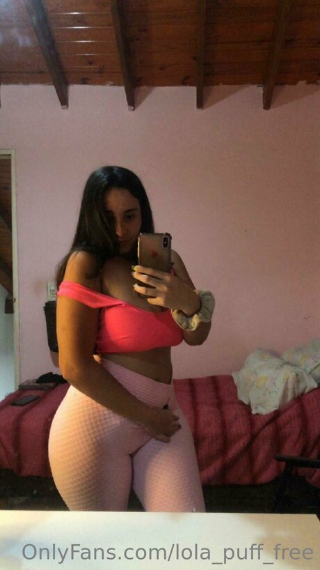 Josephina Puff model photo