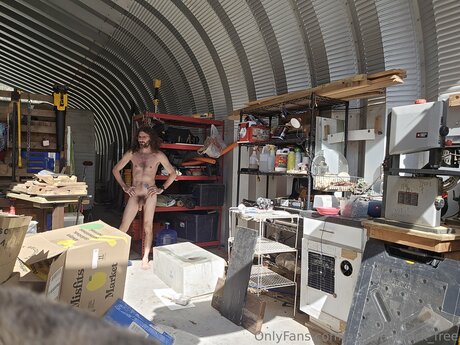 Avidaardvark Free model sexy photo