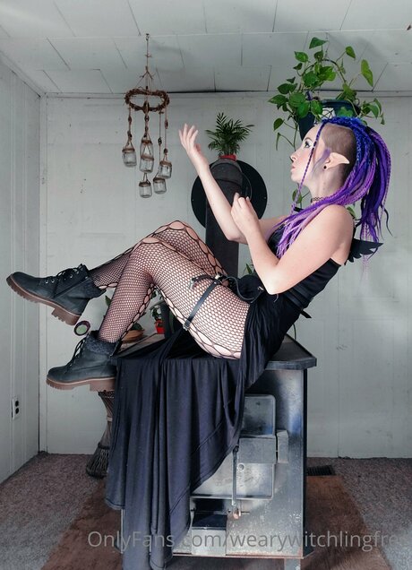 Wearywitchlingfree star hd pic