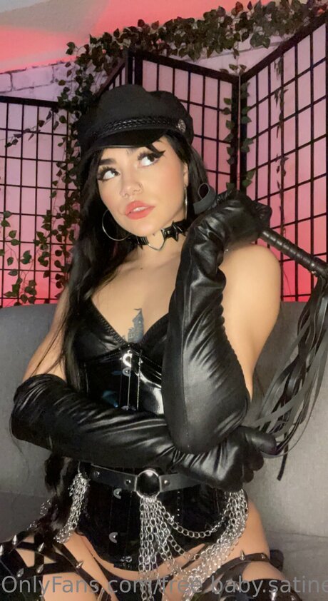 Free Baby Satine xxx actress gallery