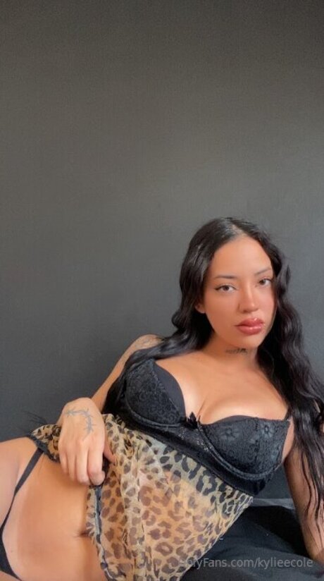 Kylieecole high quality actress img