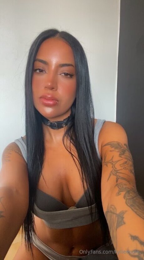 Kylieecole nudes actress picture